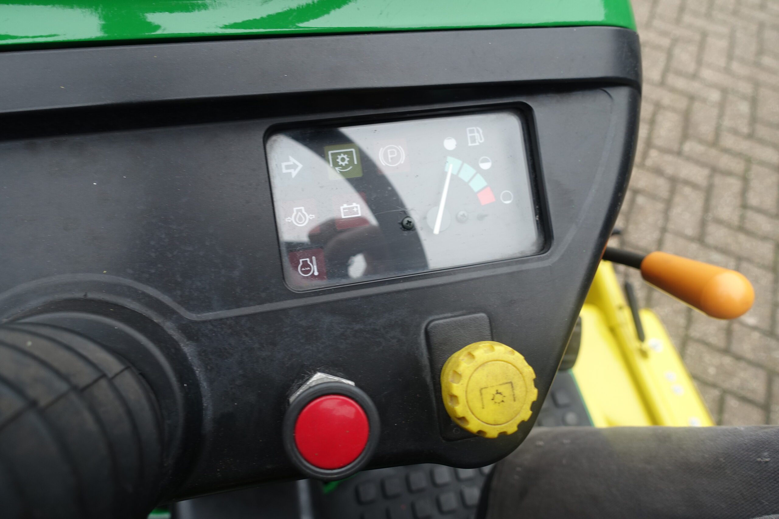 John Deere 4110 4wd HST - Afbeelding 12