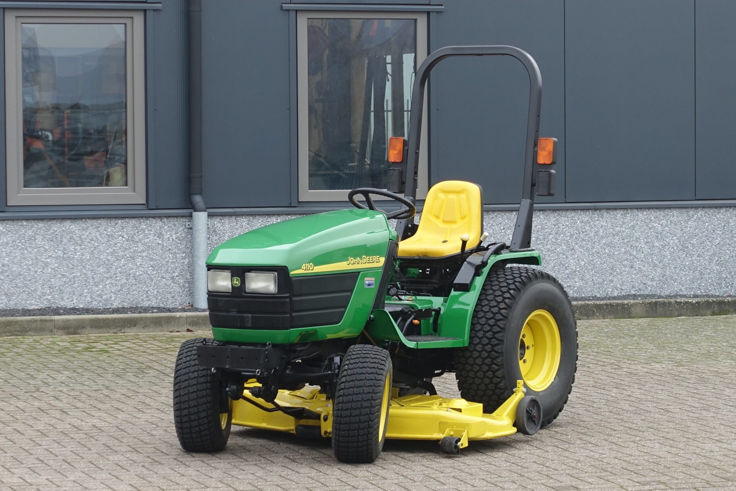 John Deere 4110 4wd HST - Afbeelding 2