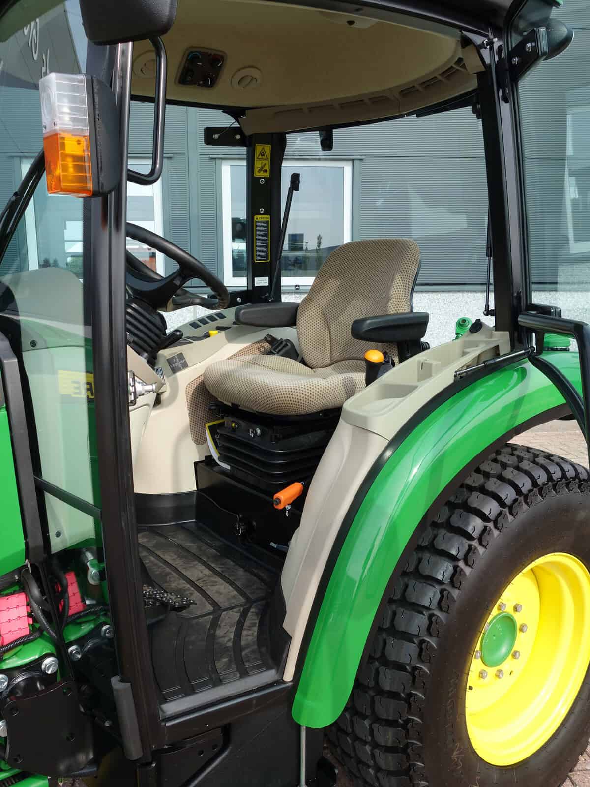 John Deere 3038R 4wd HST - Afbeelding 10