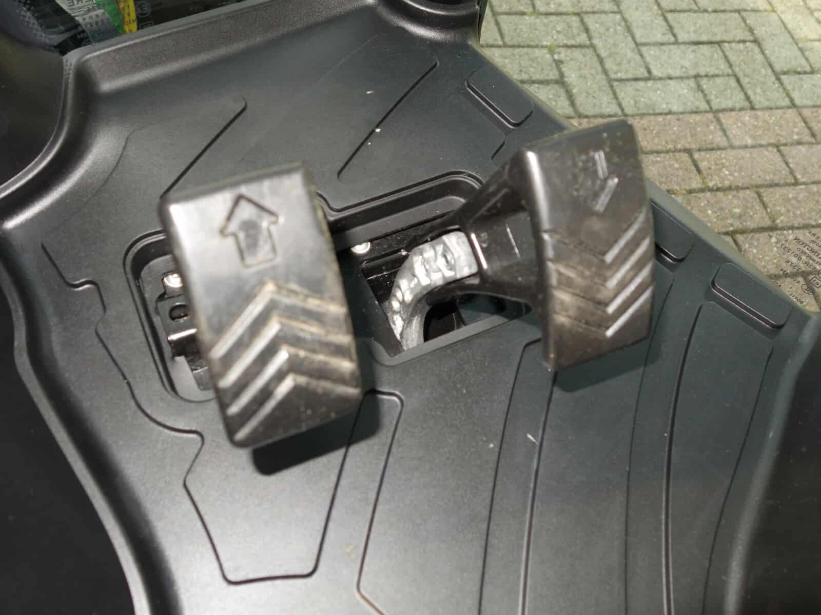 John Deere 3038R 4wd HST - Afbeelding 16