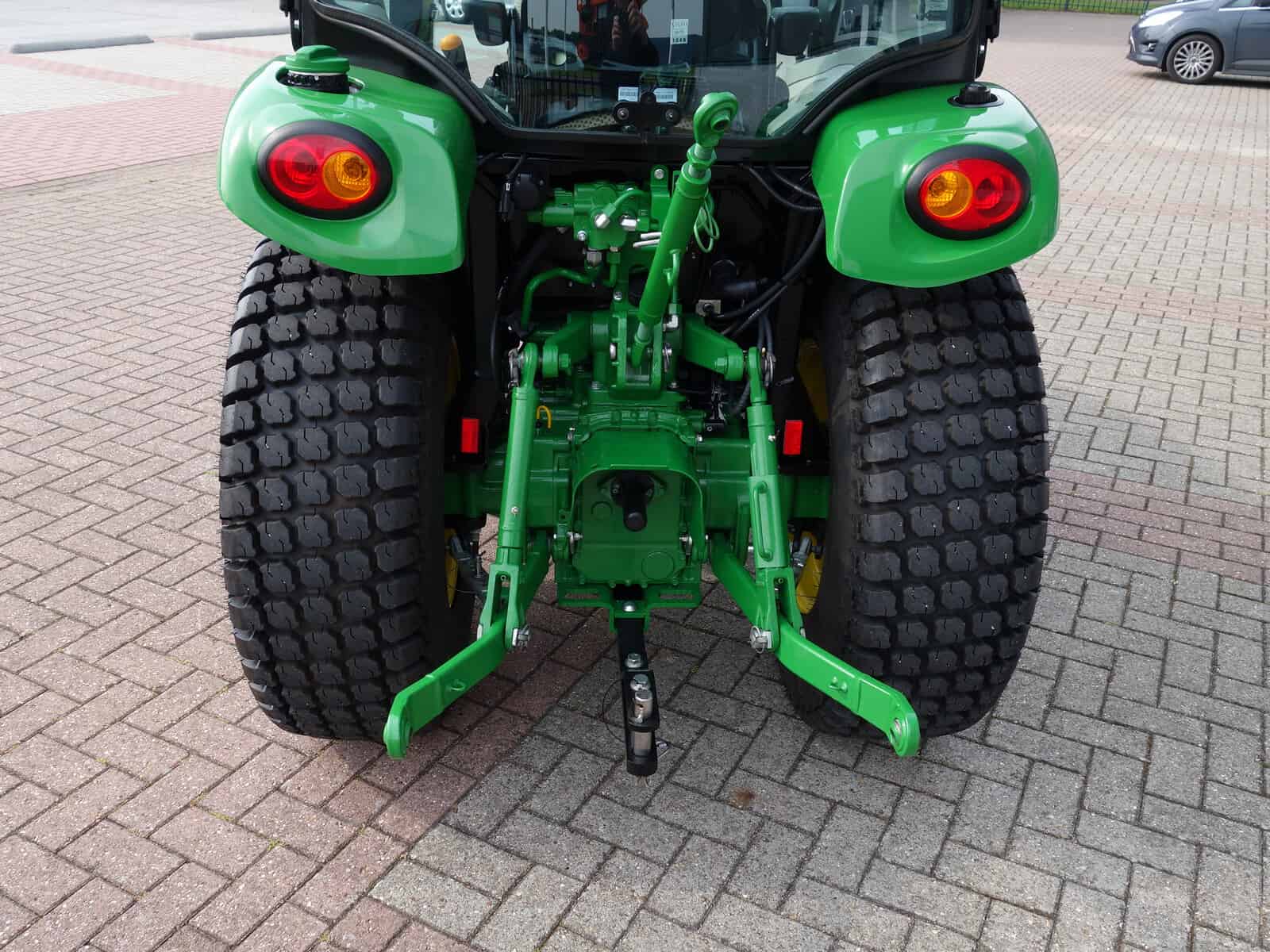 John Deere 3038R 4wd HST - Afbeelding 24