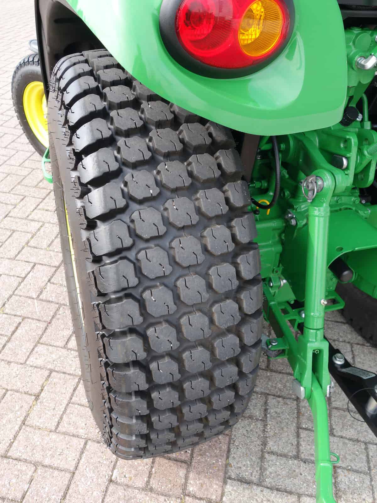 John Deere 3038R 4wd HST - Afbeelding 31