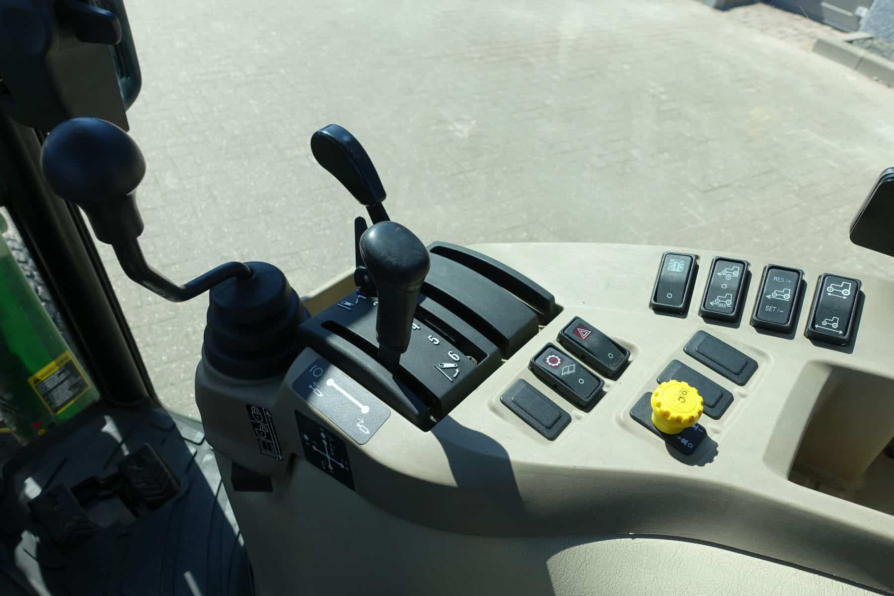 John Deere 4720 4wd HST - Afbeelding 16