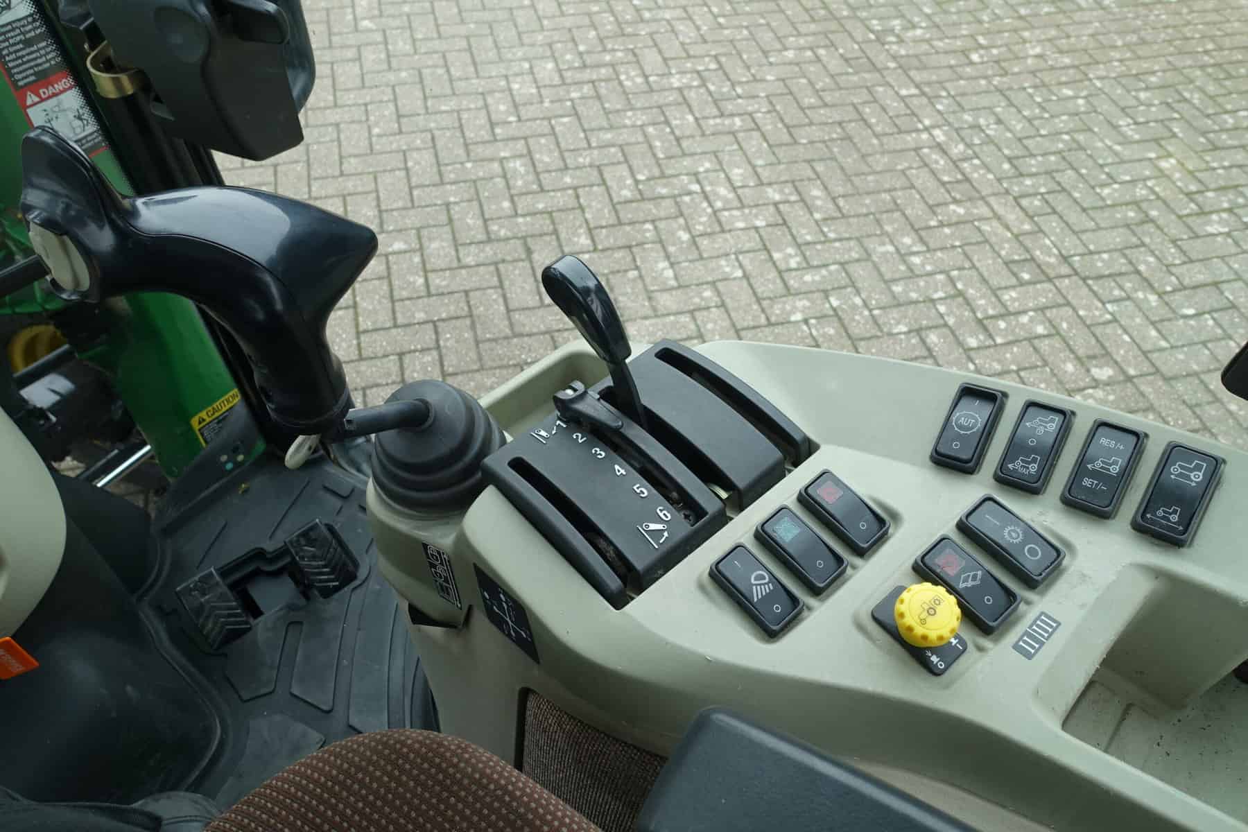 John Deere 4720 4wd HST - Afbeelding 17