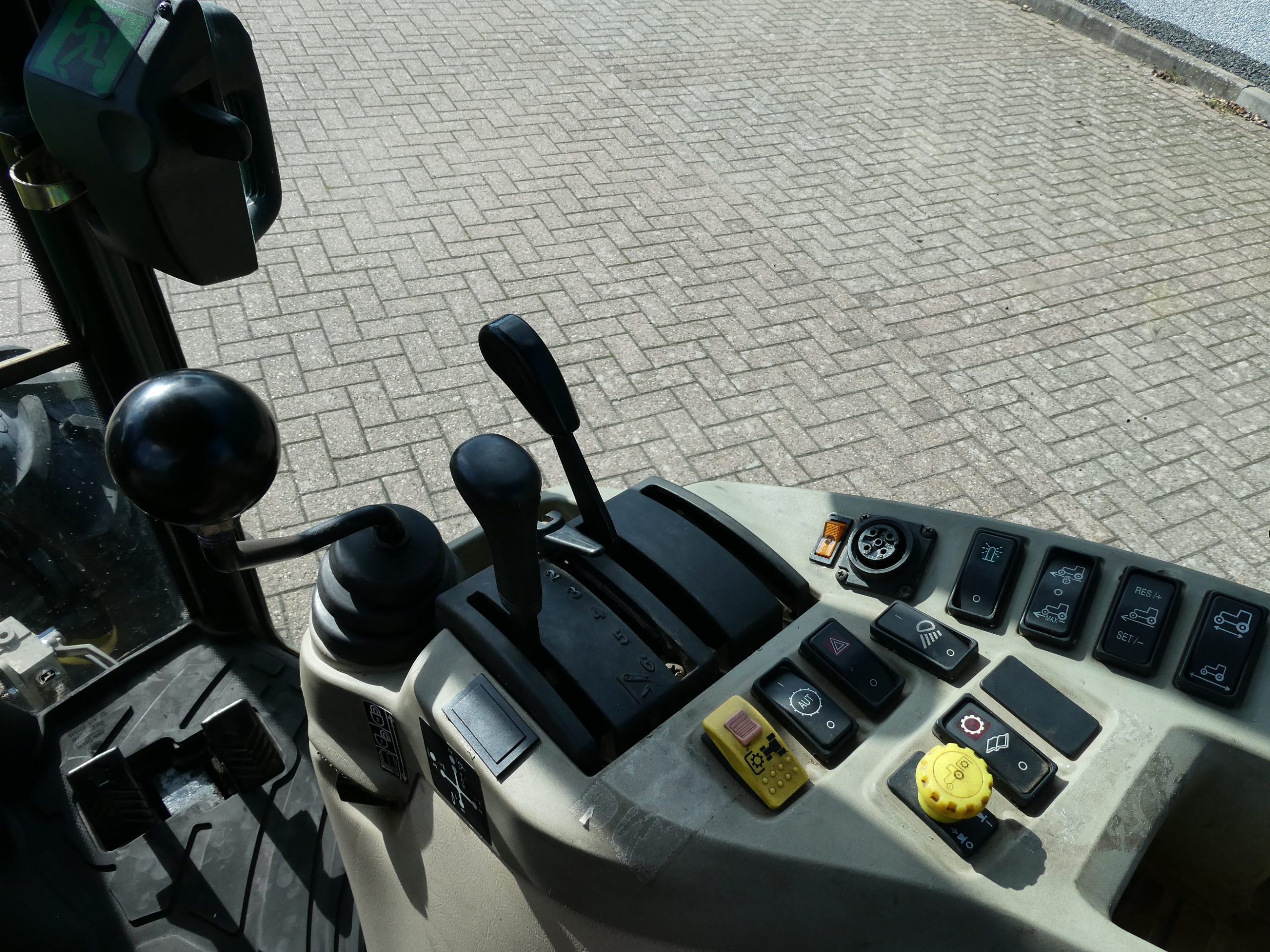 John Deere 4720 4wd HST - Afbeelding 19