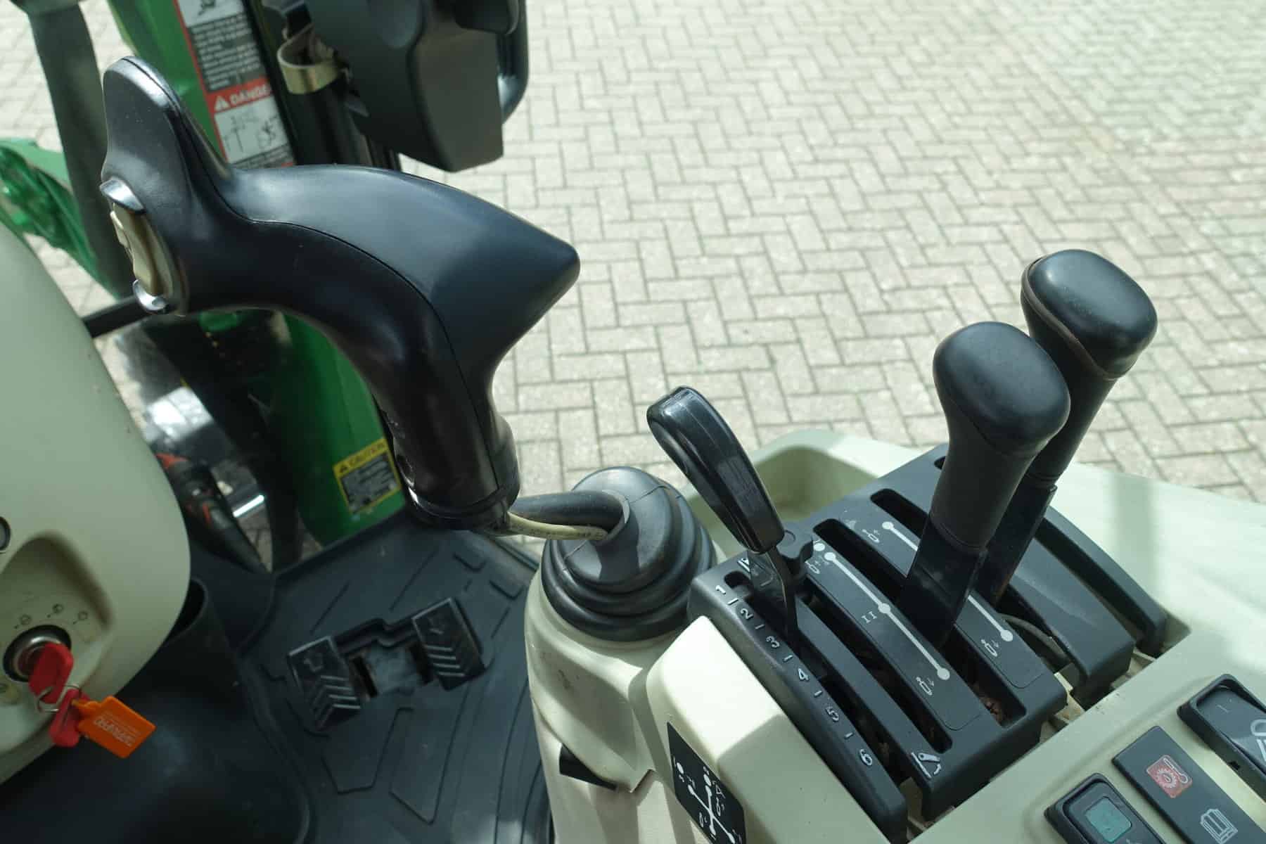 John Deere 4720 4wd HST - Afbeelding 15