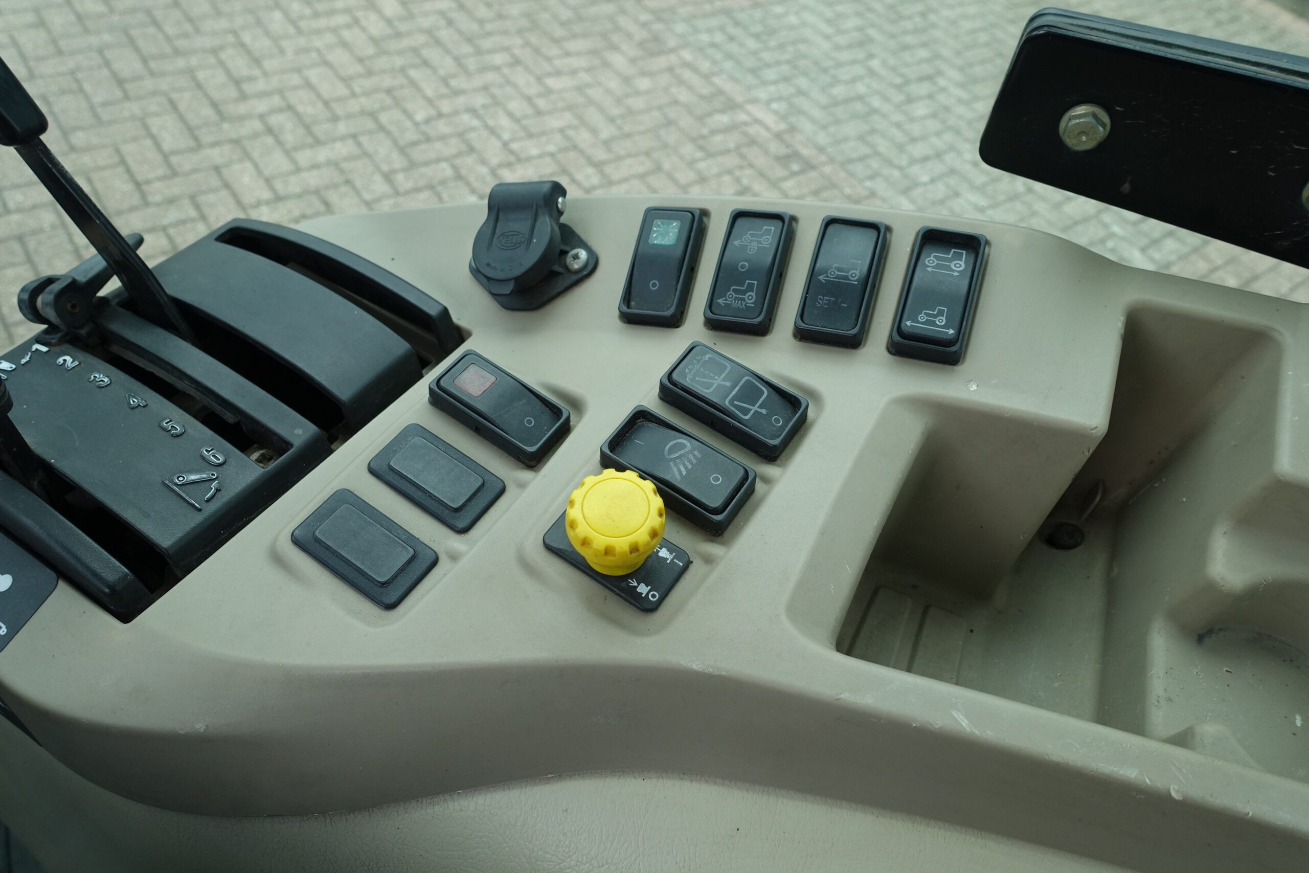 John Deere 4720 4wd HST - Afbeelding 17