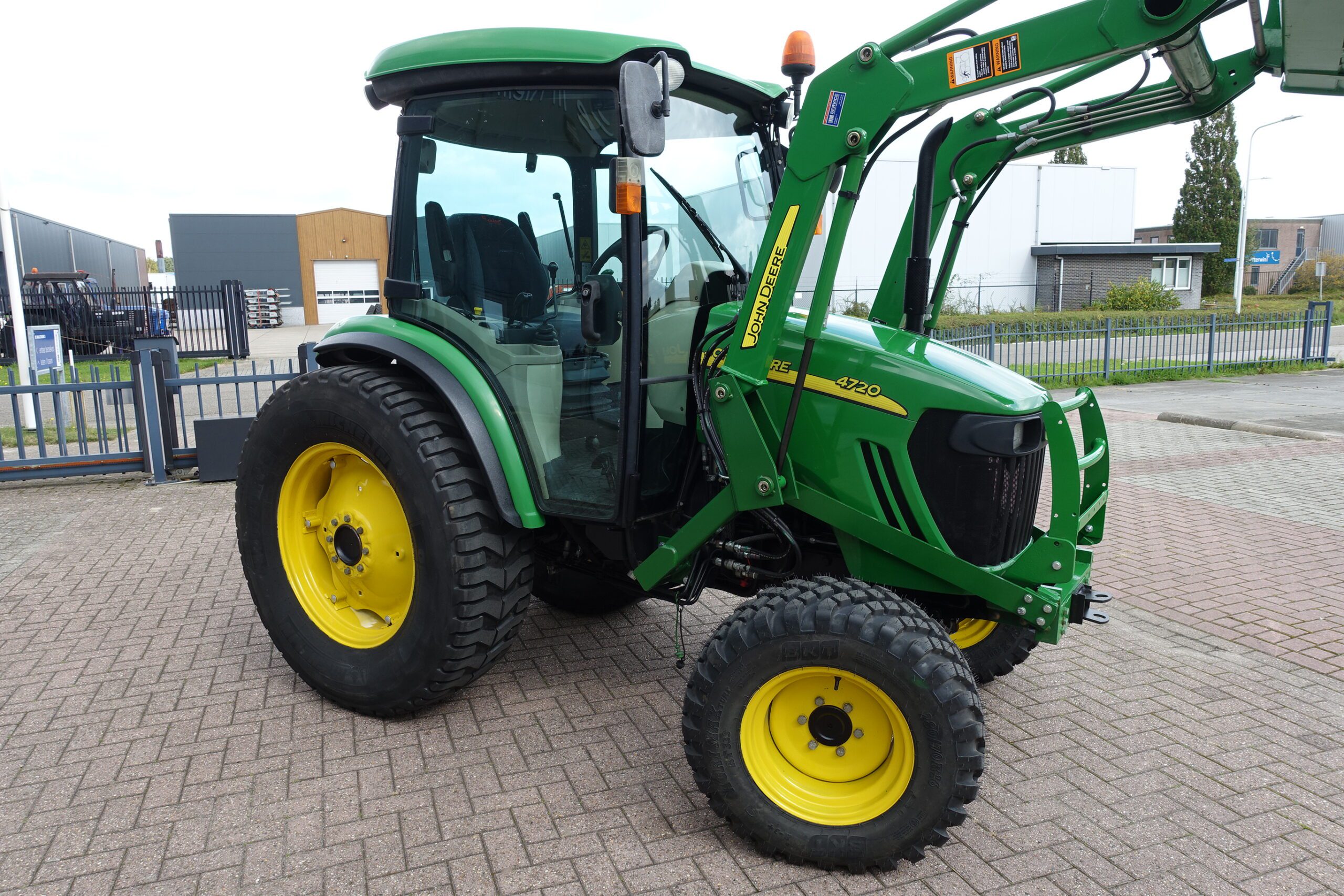 John Deere 4720 4wd HST - Afbeelding 2