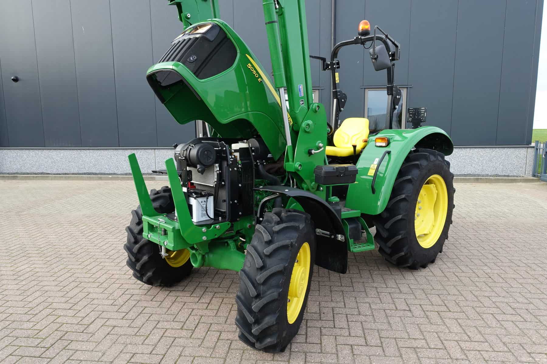 John Deere 5050E 4wd - Afbeelding 40