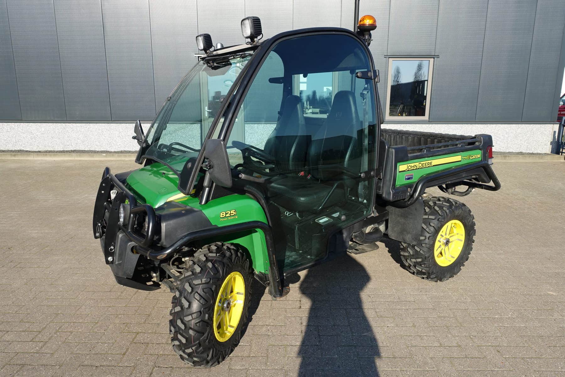 John Deere Gator 825i 4wd - Afbeelding 3