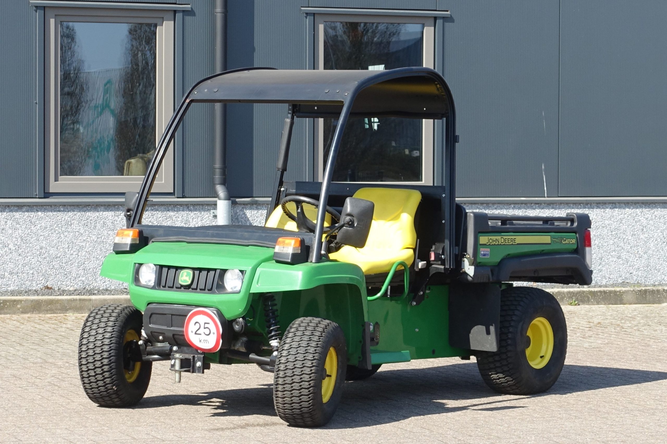 John Deere Gator TE4x2