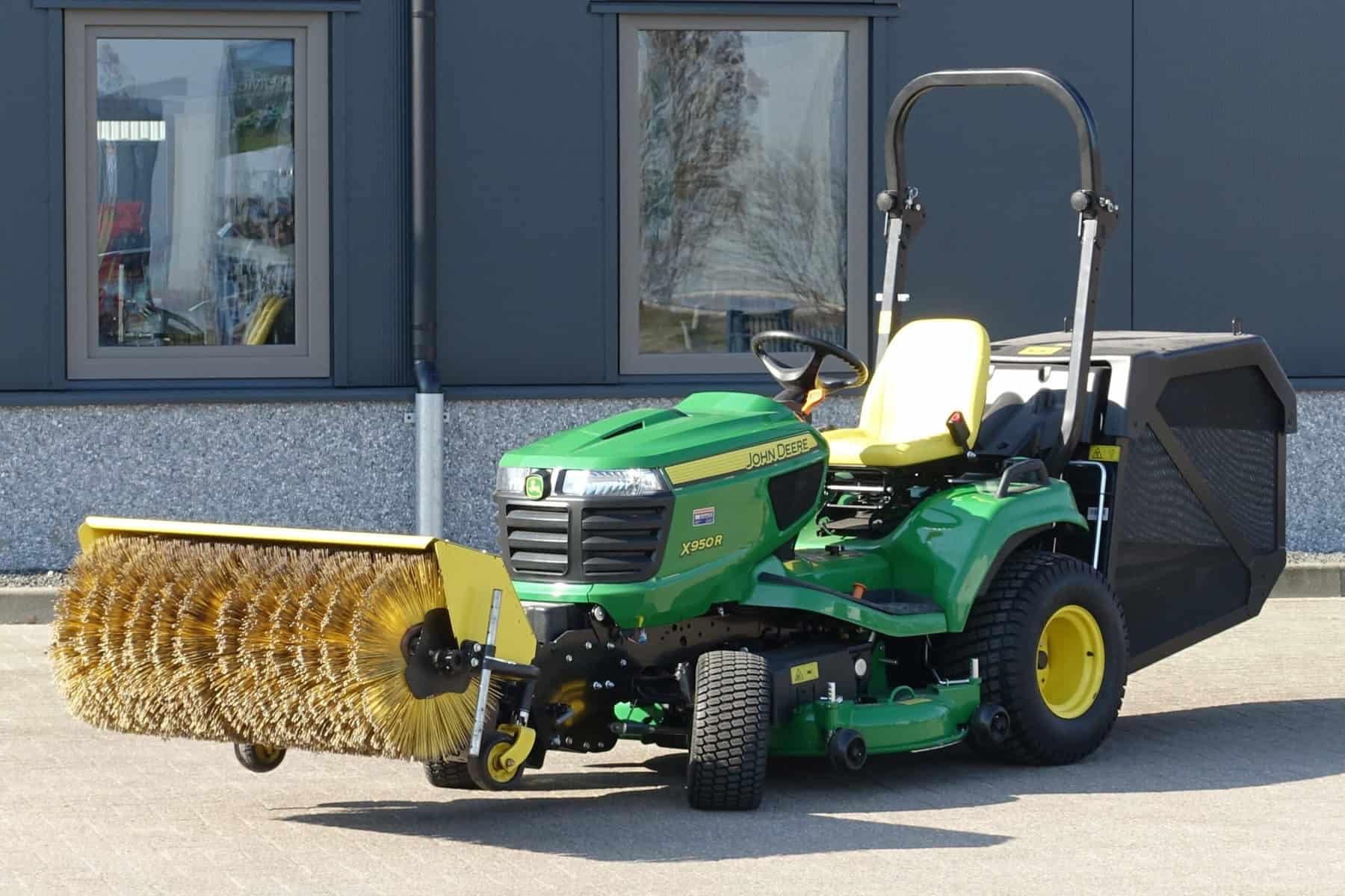 John Deere X950R