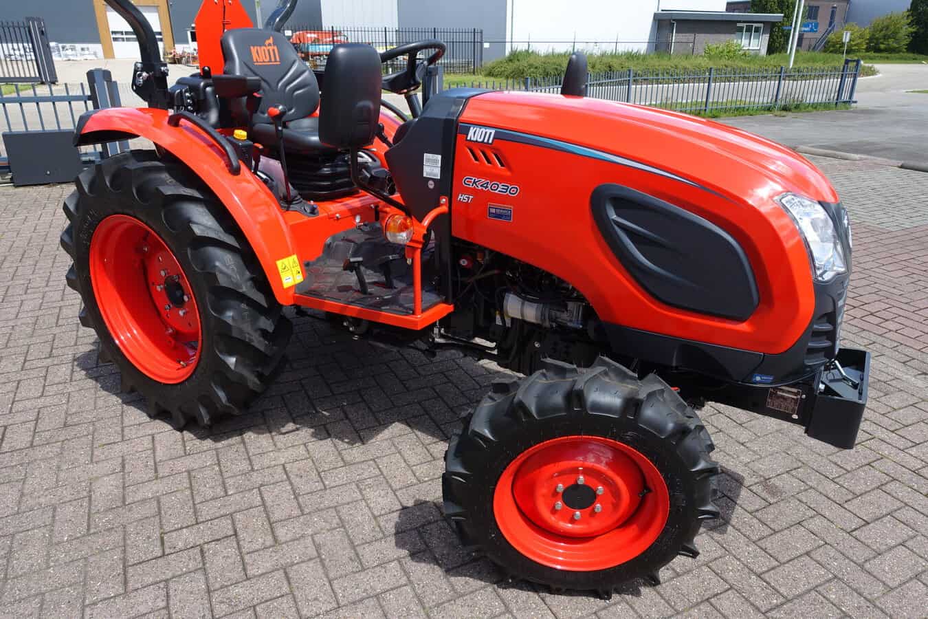 Kioti CK4030 4wd HST - Afbeelding 2