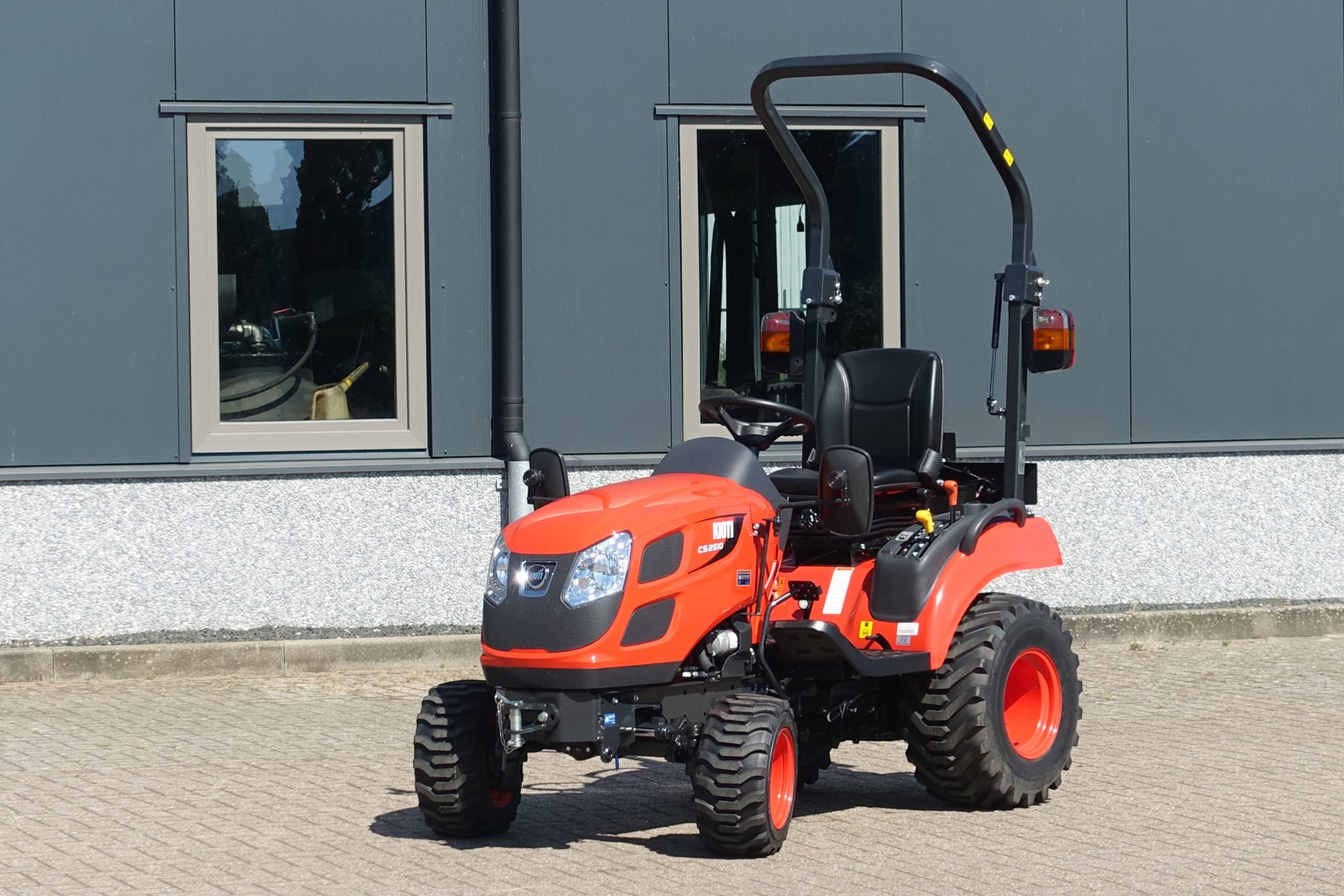 Kioti CS2510 4wd HST