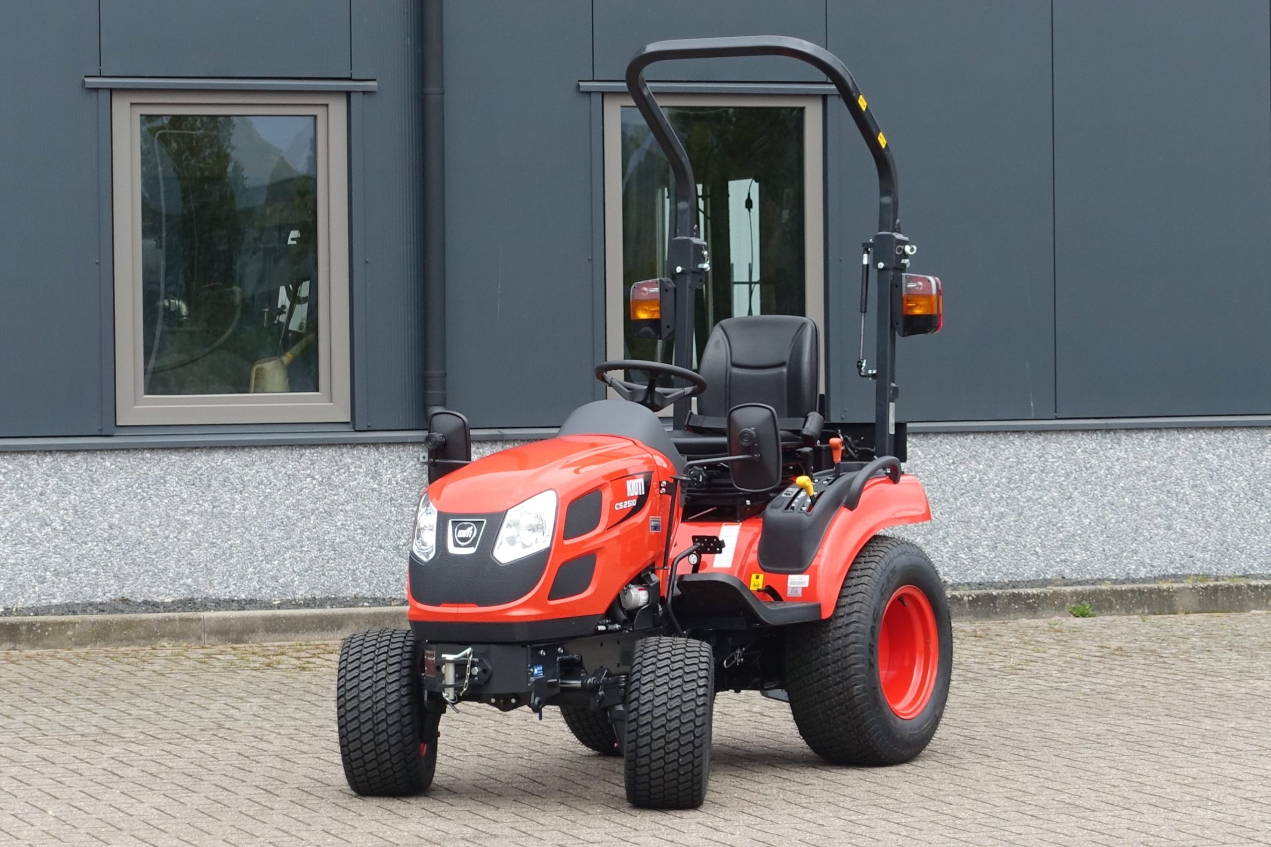 Kioti CS2510 4wd HST