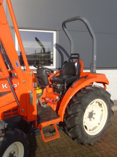 Kioti DK35 4wd - Afbeelding 10