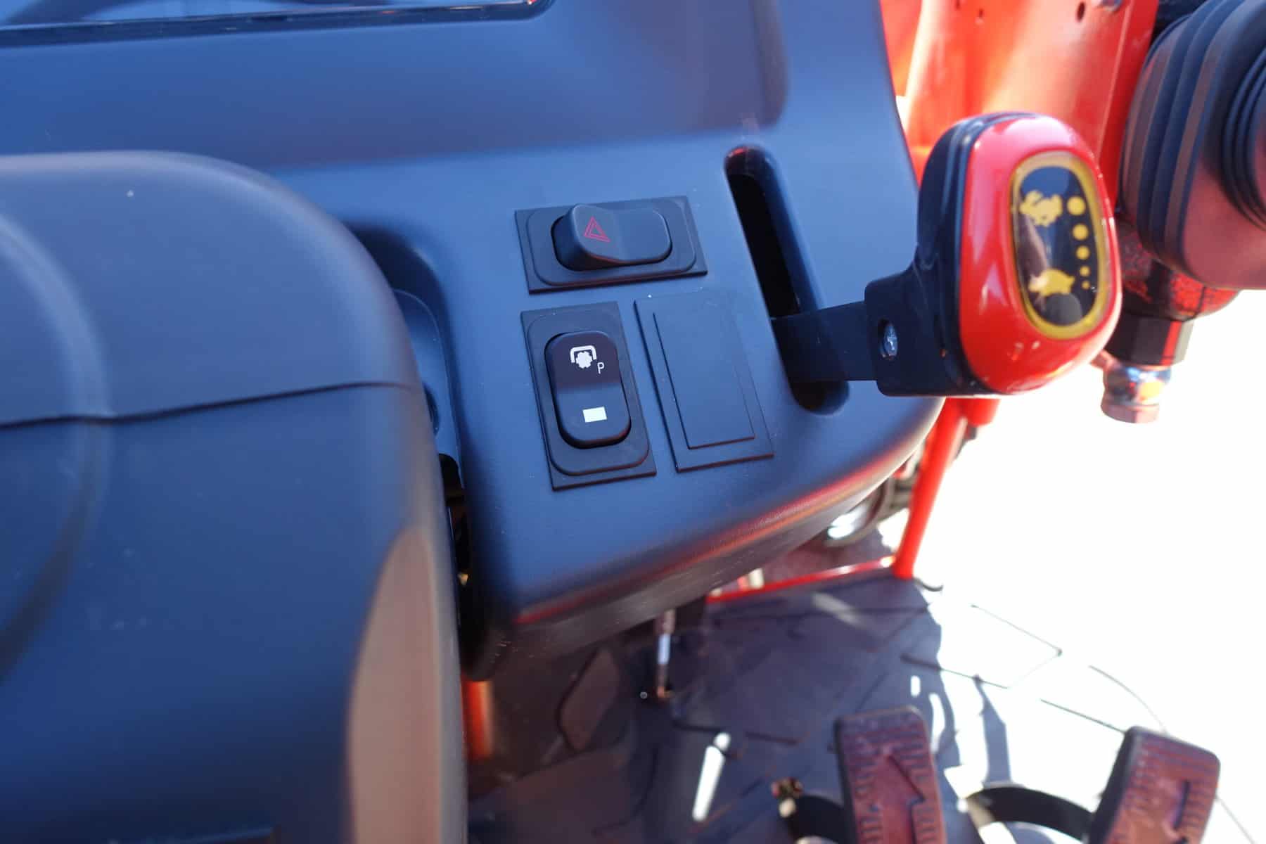 Kioti DK4520 4wd HST - Afbeelding 17