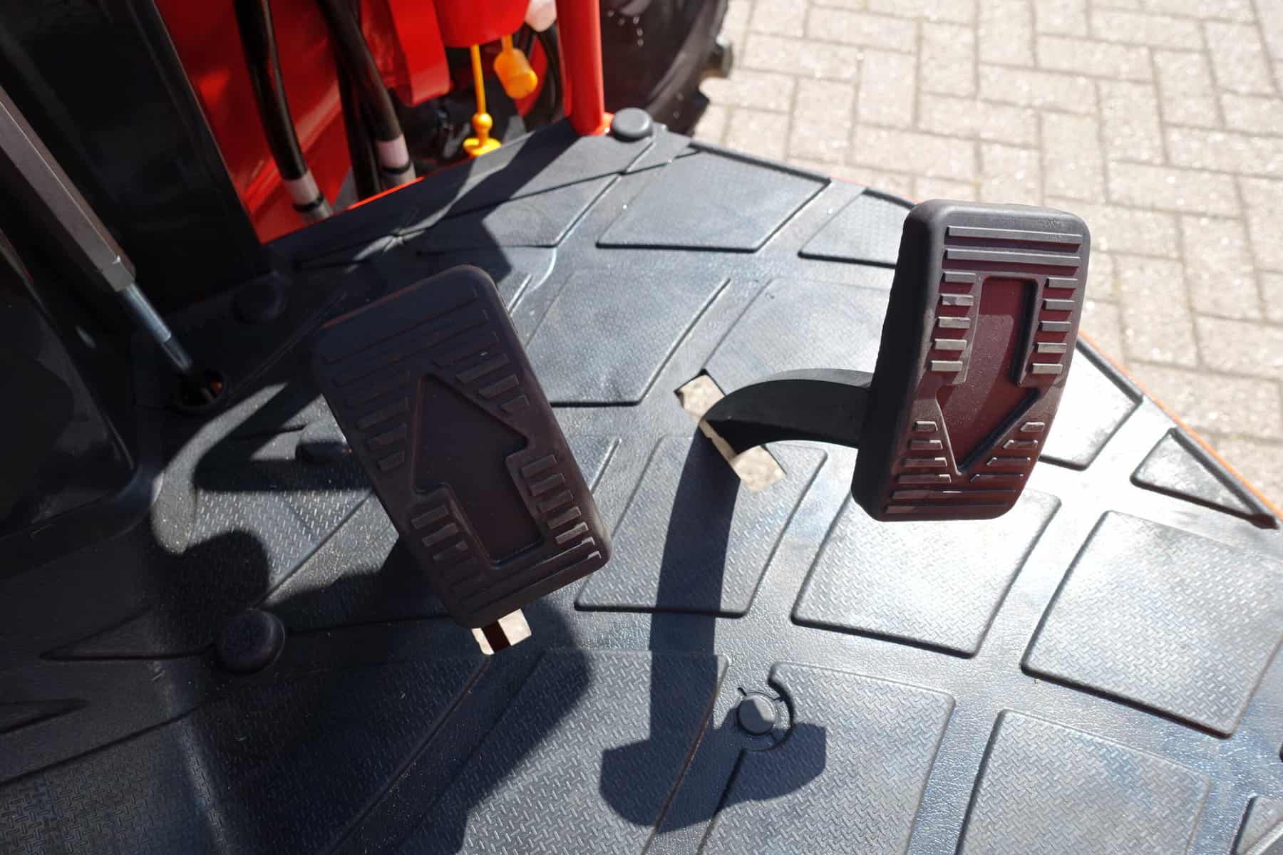 Kioti DK4520 4wd HST - Afbeelding 18