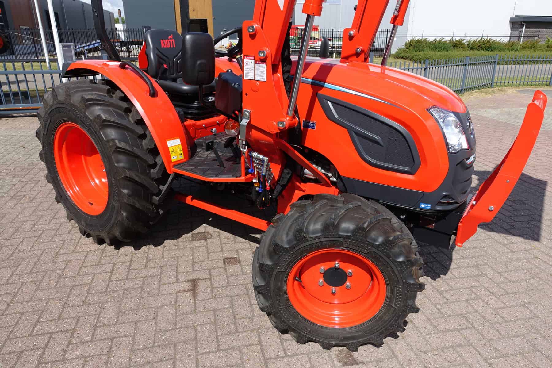 Kioti DK4520 4wd HST - Afbeelding 2