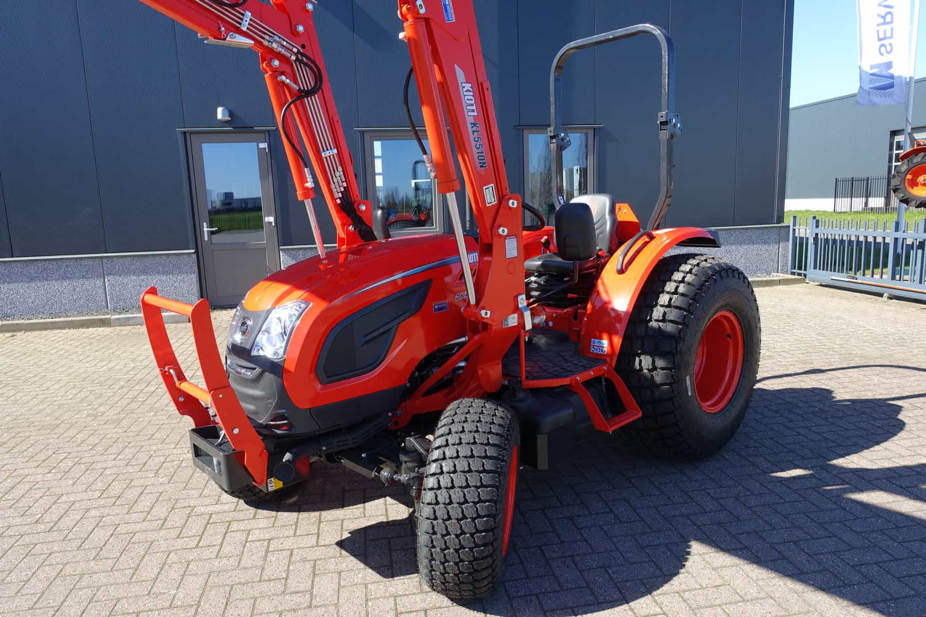 Kioti DK4520 4wd HST - Afbeelding 4