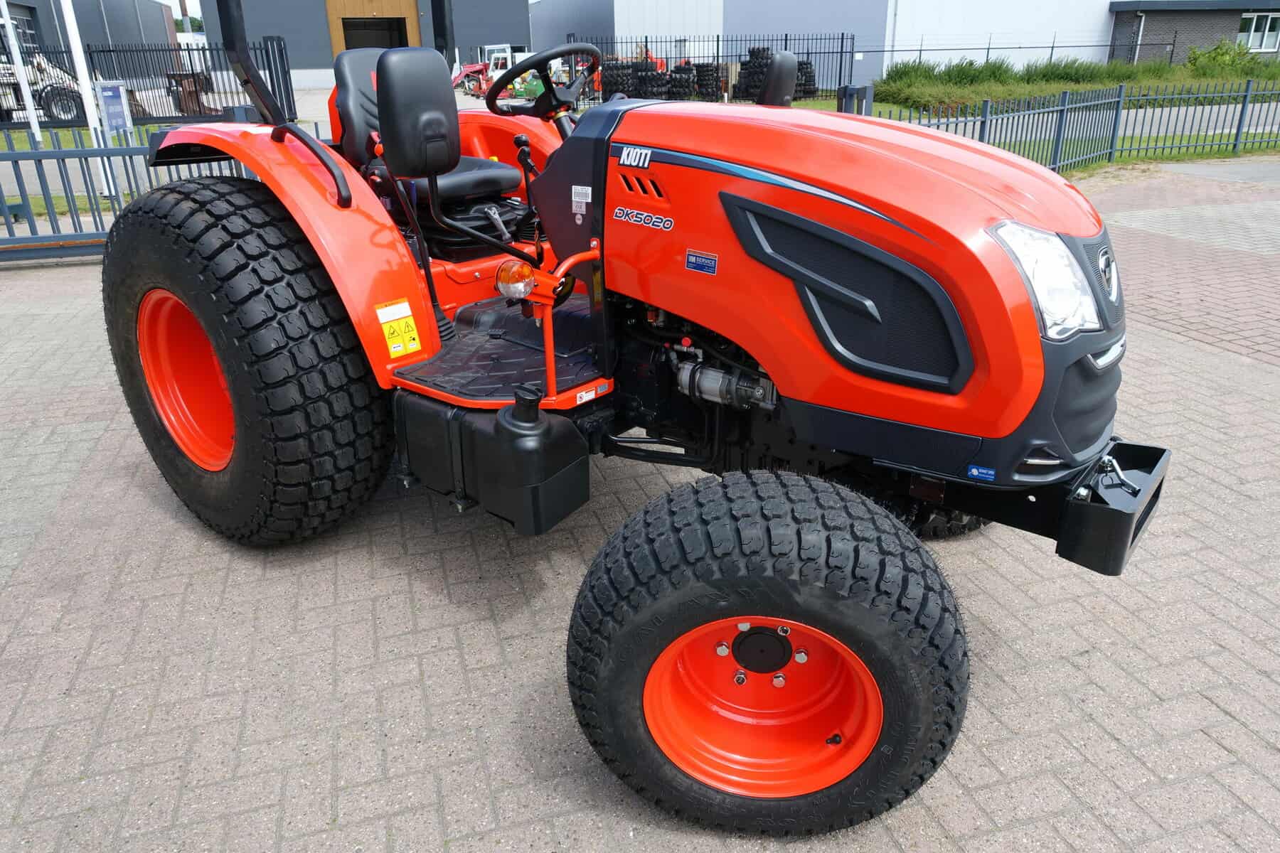 Kioti DK5020 4wd - Afbeelding 2