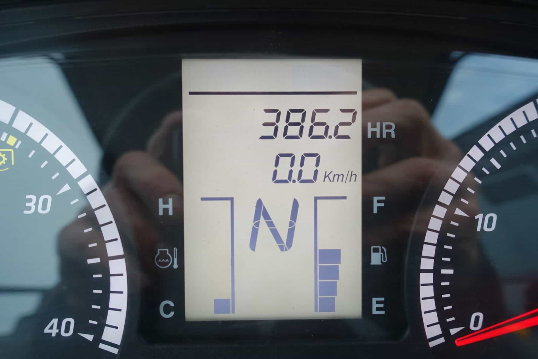 Kioti DK6010 4wd HST - Afbeelding 12