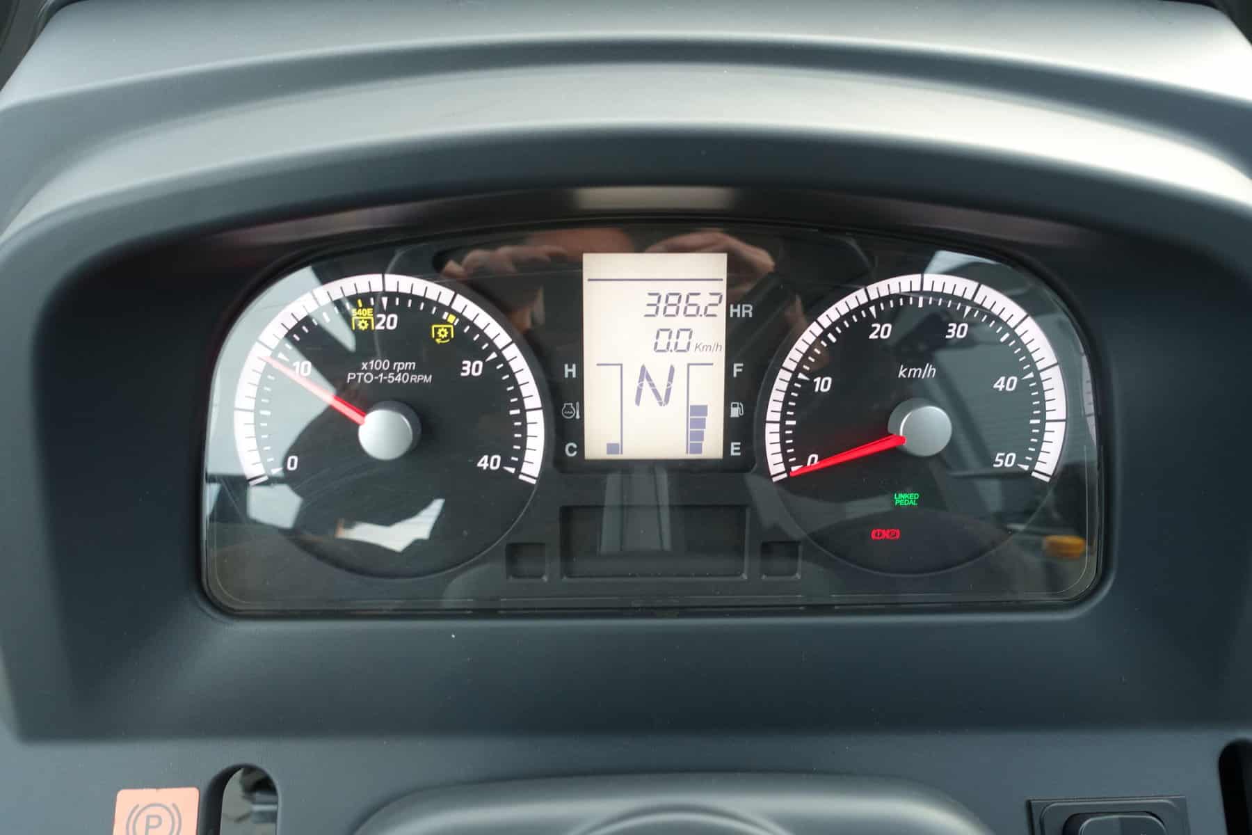 Kioti DK6010 4wd HST - Afbeelding 13