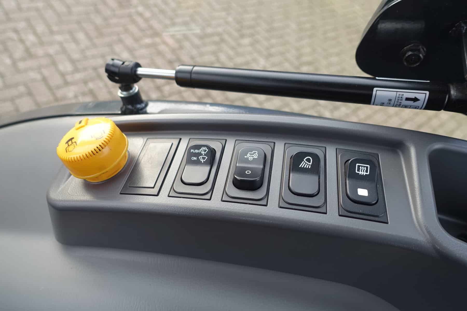 Kioti DK6010 4wd HST - Afbeelding 17