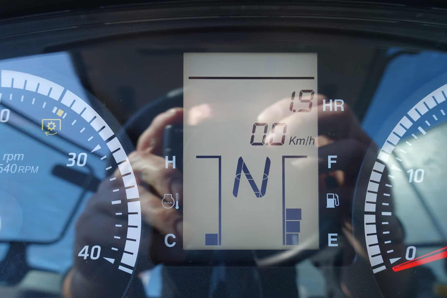 Kioti DK6020 4wd HST - Afbeelding 13