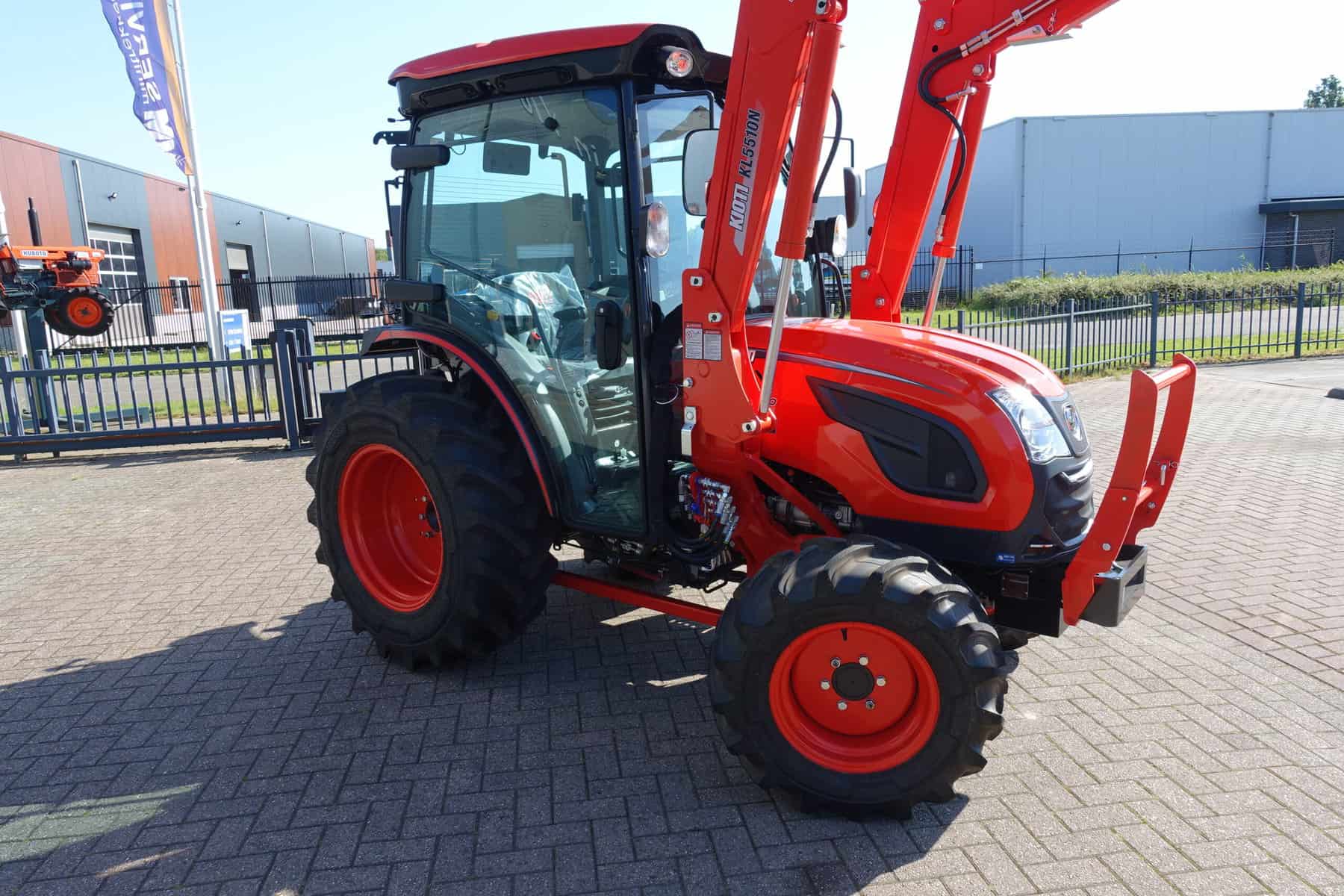 Kioti DK6020 4wd HST - Afbeelding 2