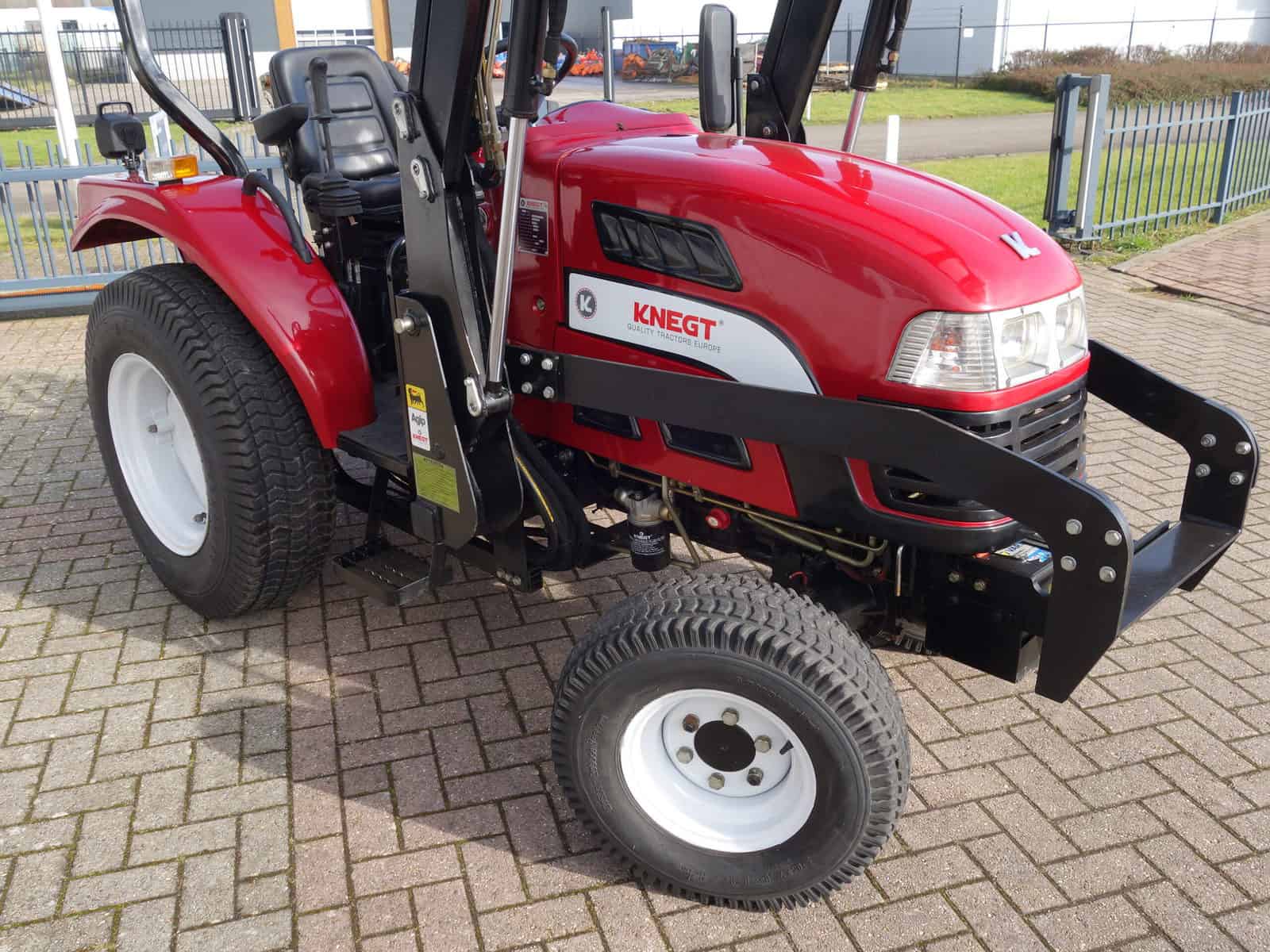 Knegt 304 G2 4wd - Afbeelding 2