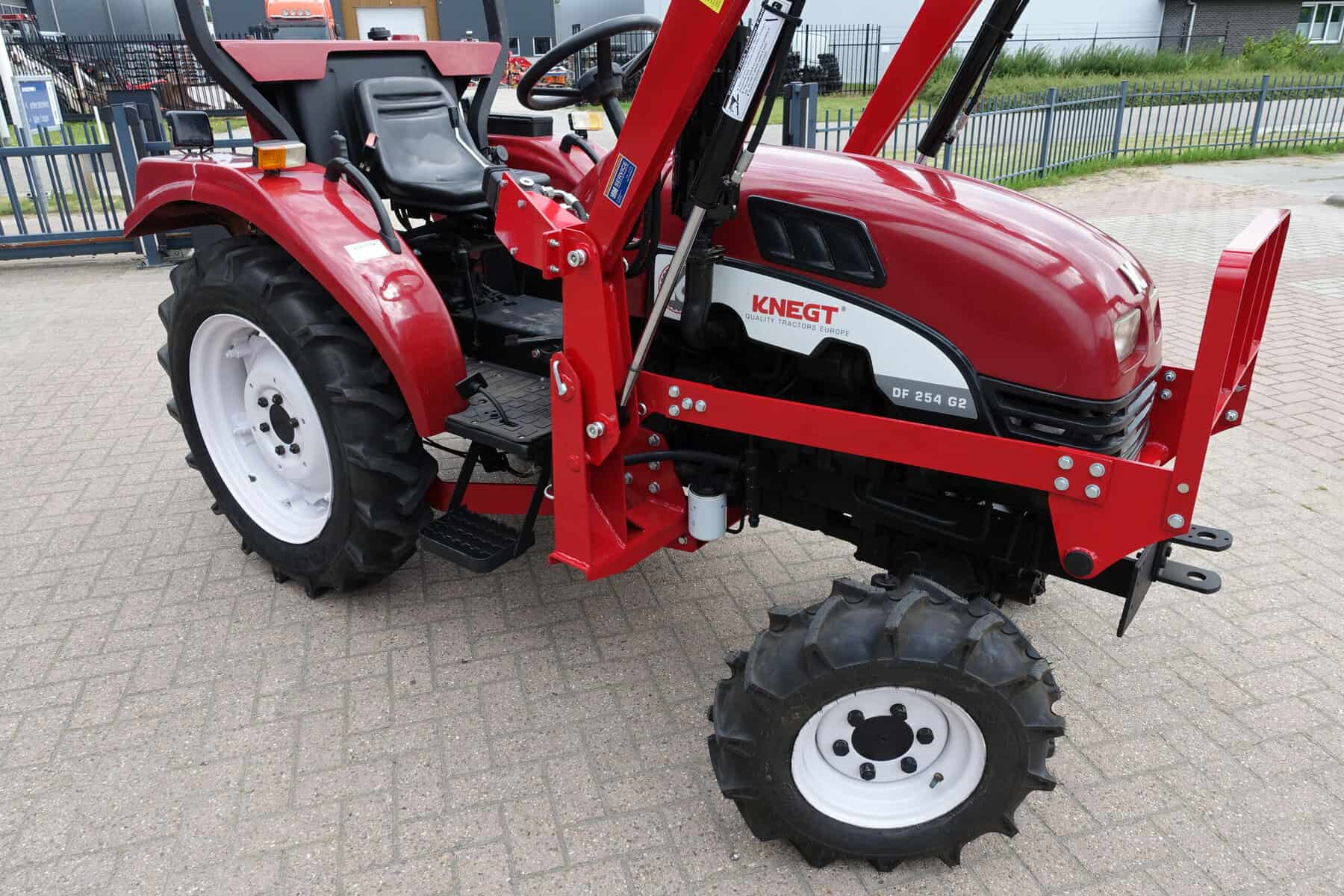 Knegt DF254 4wd - Afbeelding 2