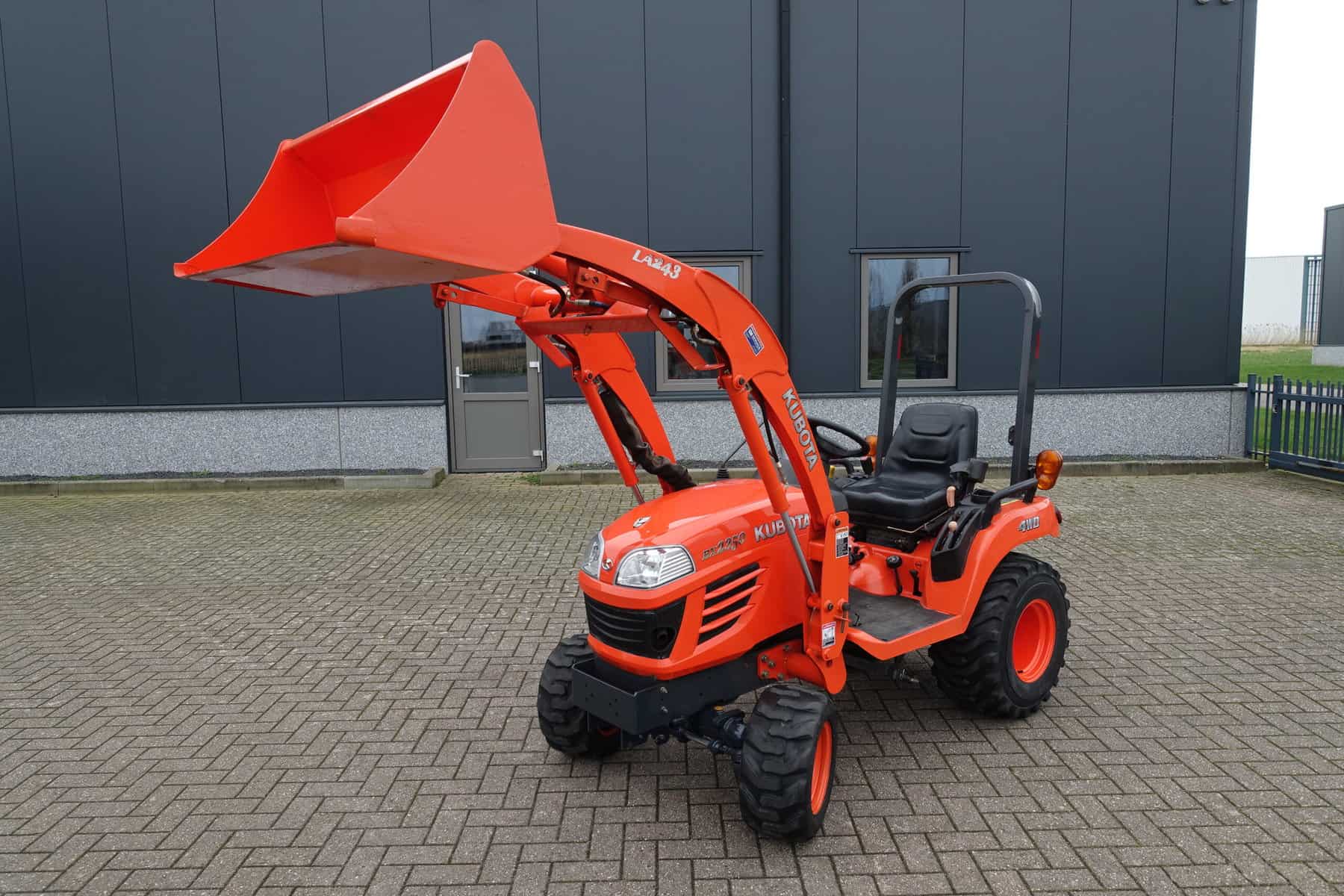 Kubota BX2350 4wd HST - Afbeelding 3