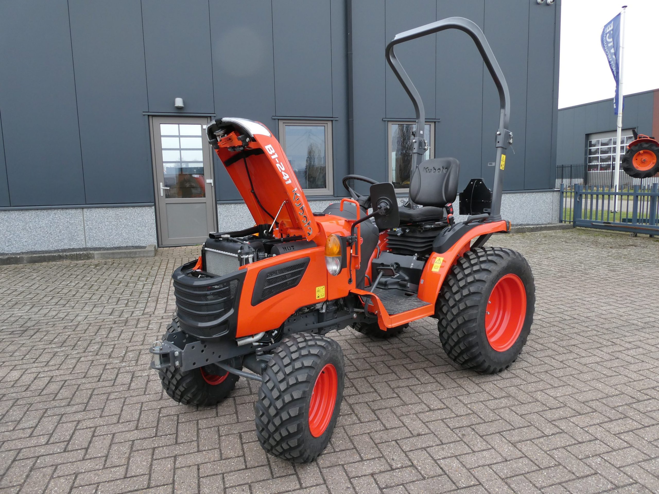 Kubota B1-241 4wd - Afbeelding 24