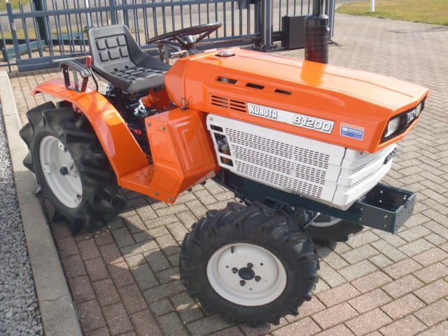 Kubota B1200 4wd - Afbeelding 2