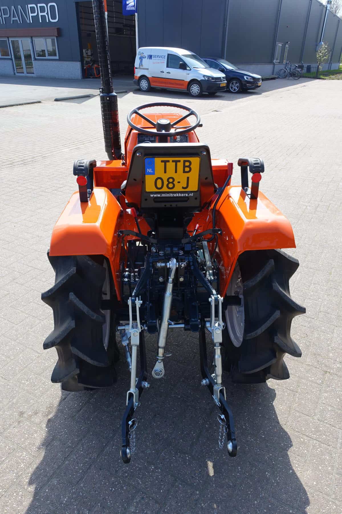 Kubota B1400 2wd - Afbeelding 12