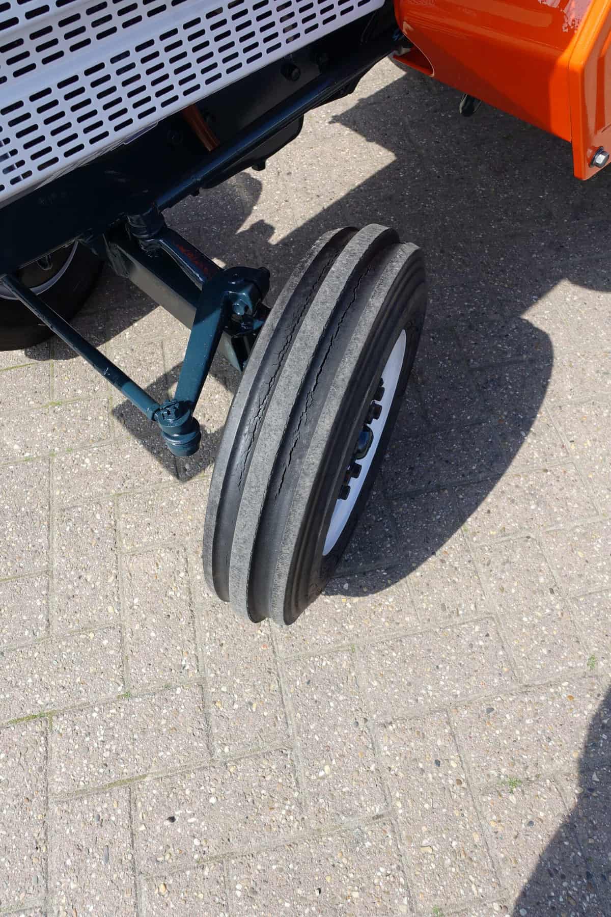 Kubota B1400 2wd - Afbeelding 16