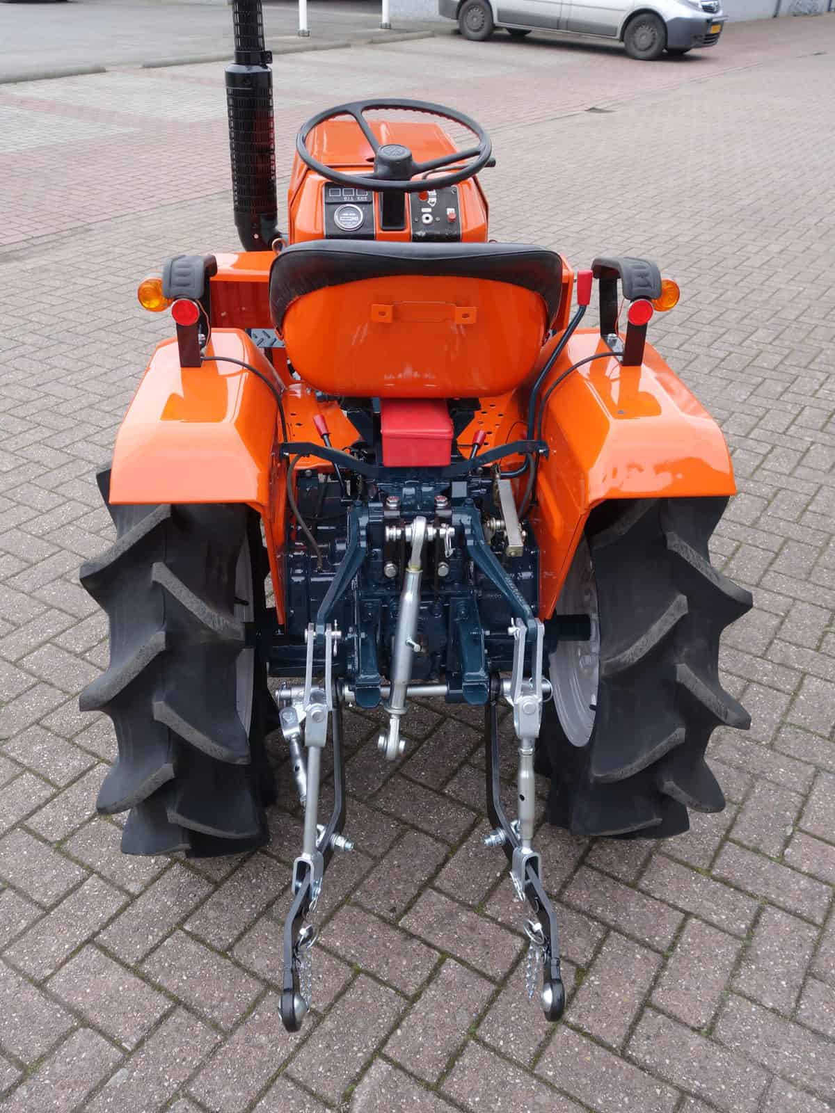 Kubota B1400 4wd - Afbeelding 12