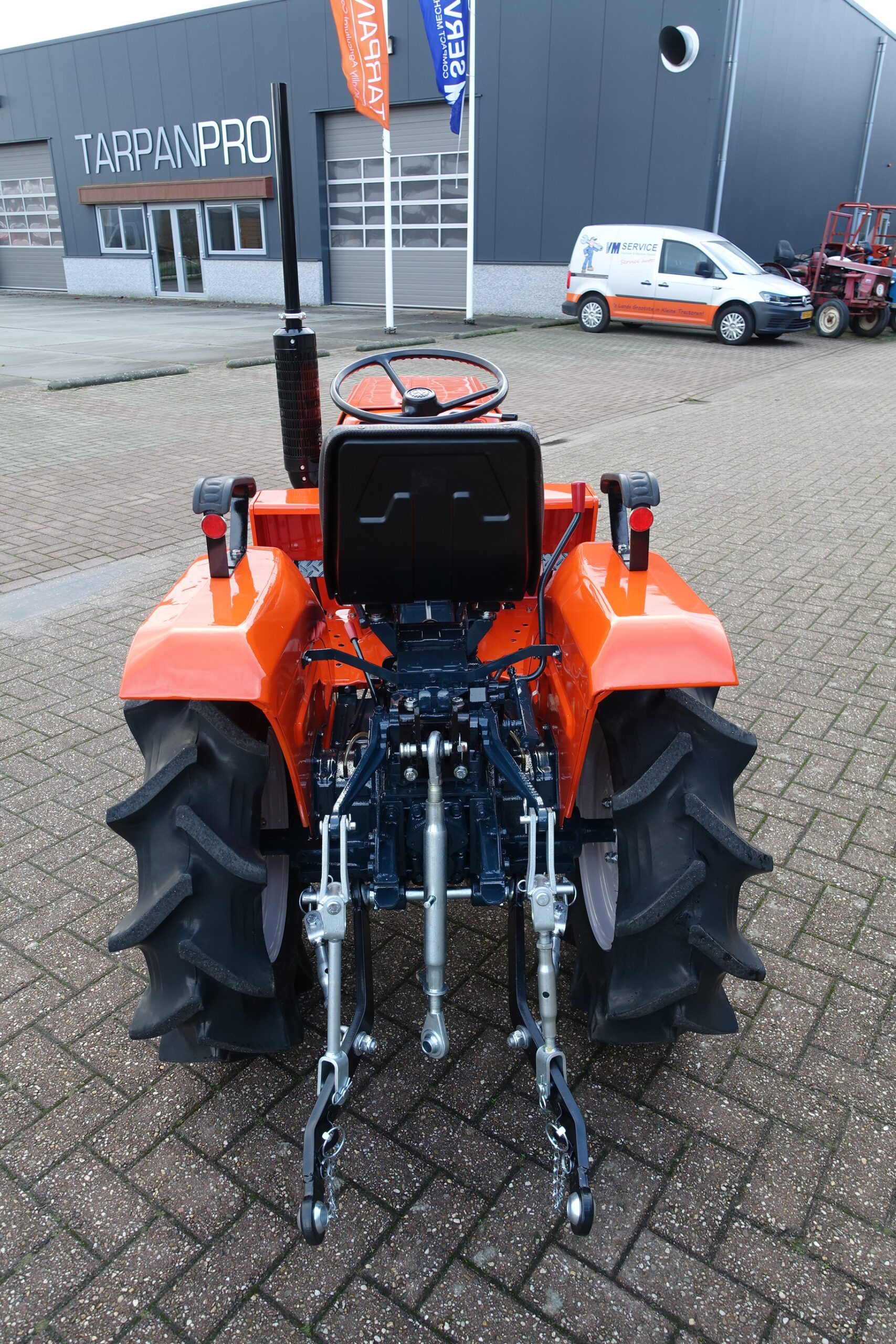 Kubota B1400 4wd - Afbeelding 13