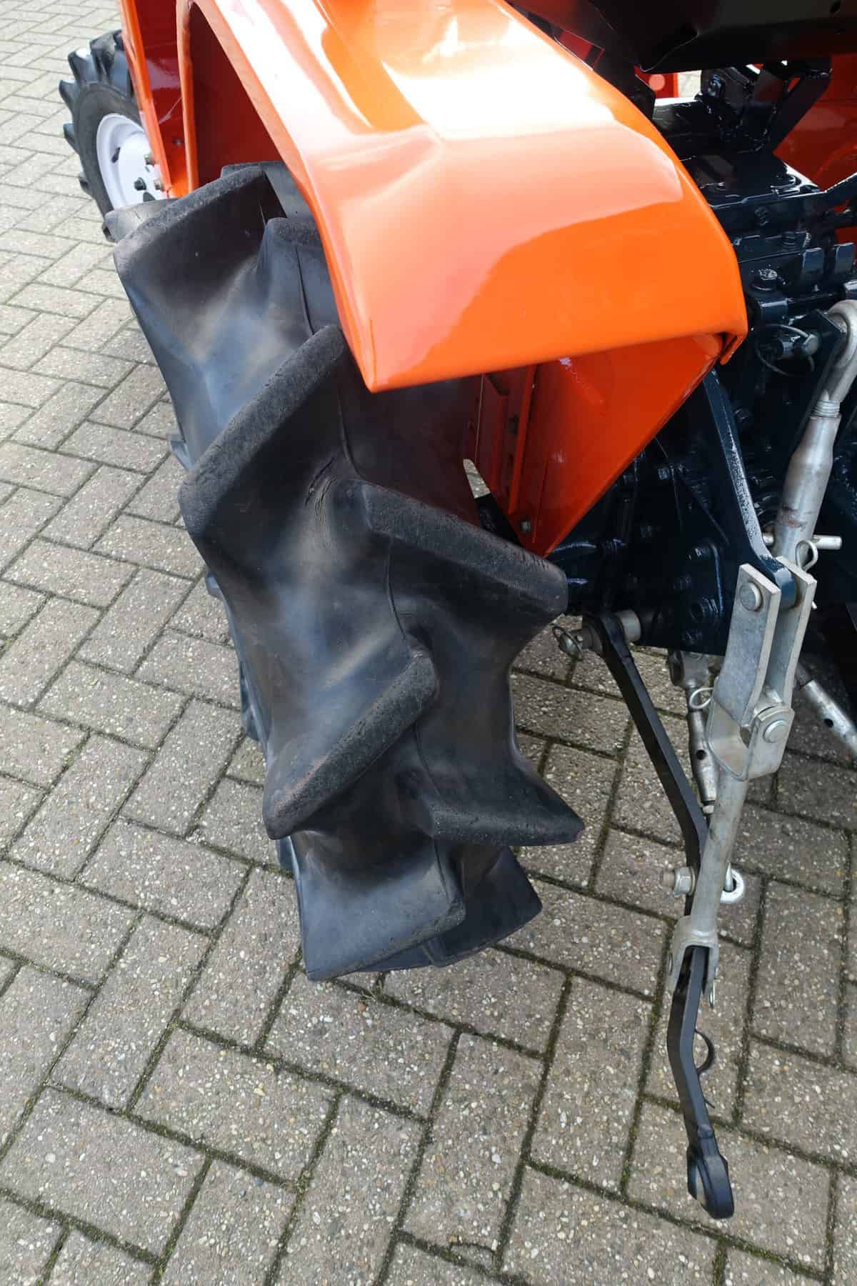 Kubota B1400 4wd - Afbeelding 14