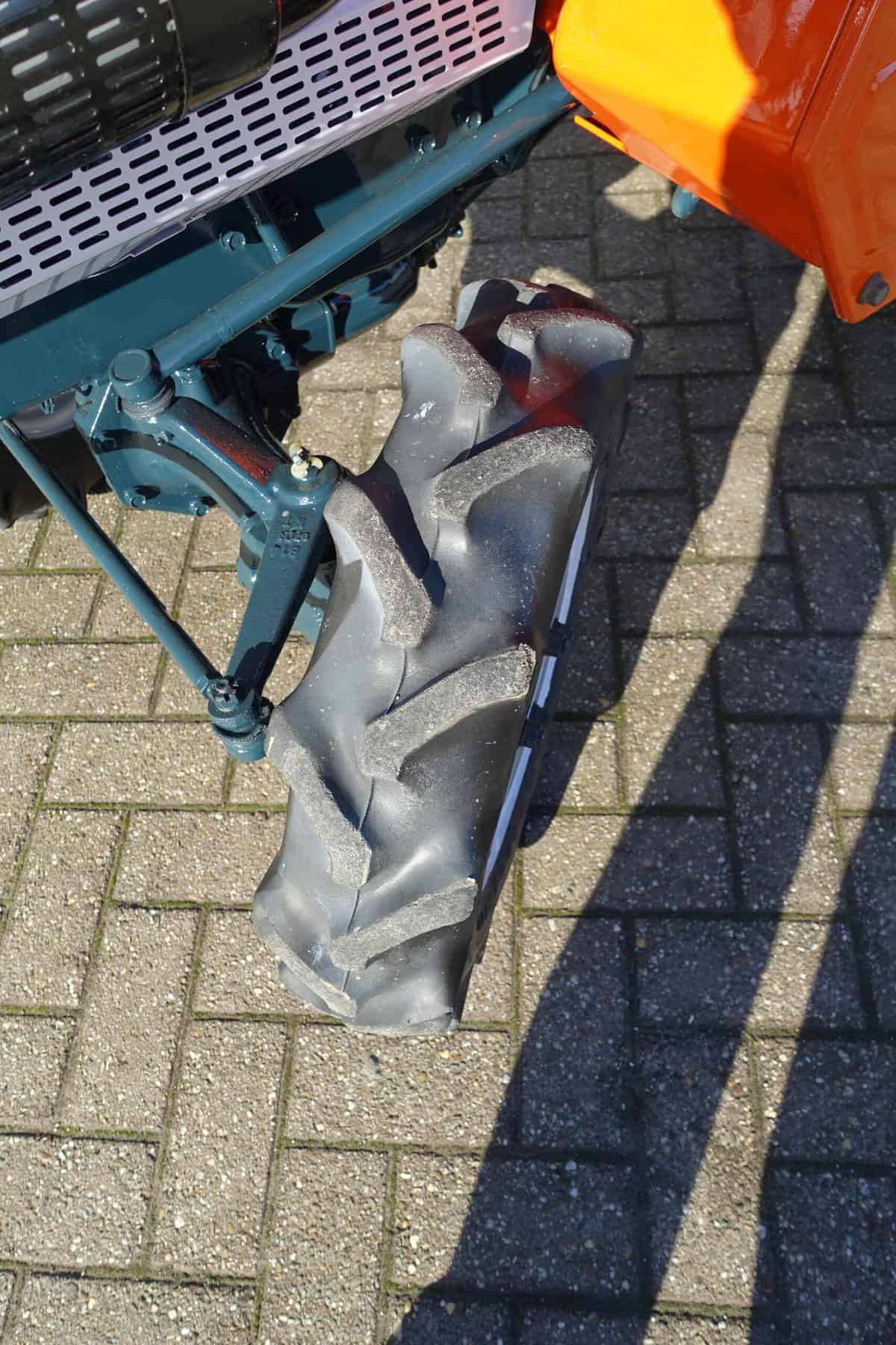 Kubota B1400 4wd - Afbeelding 16