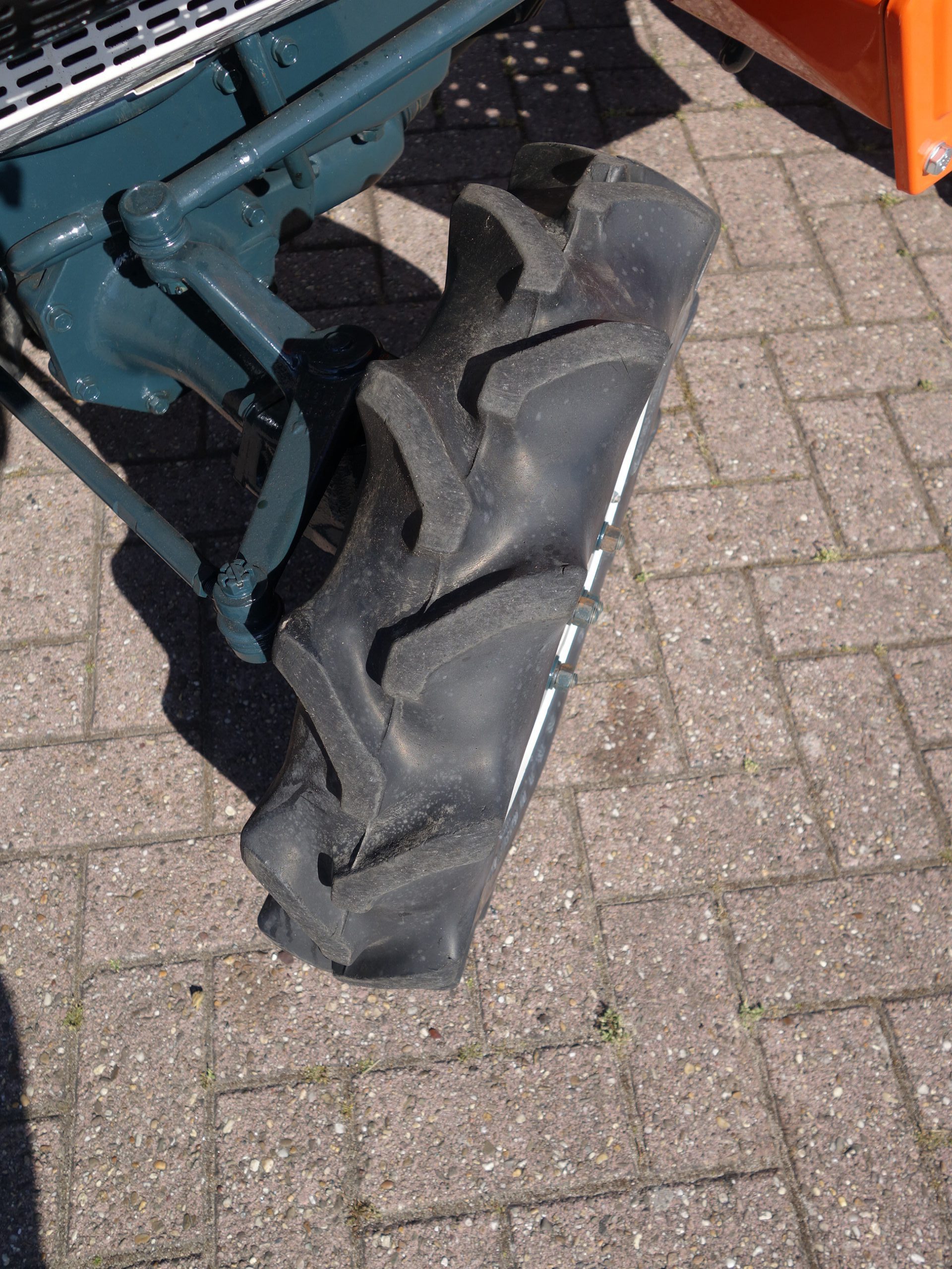 Kubota B1400 4wd - Afbeelding 16