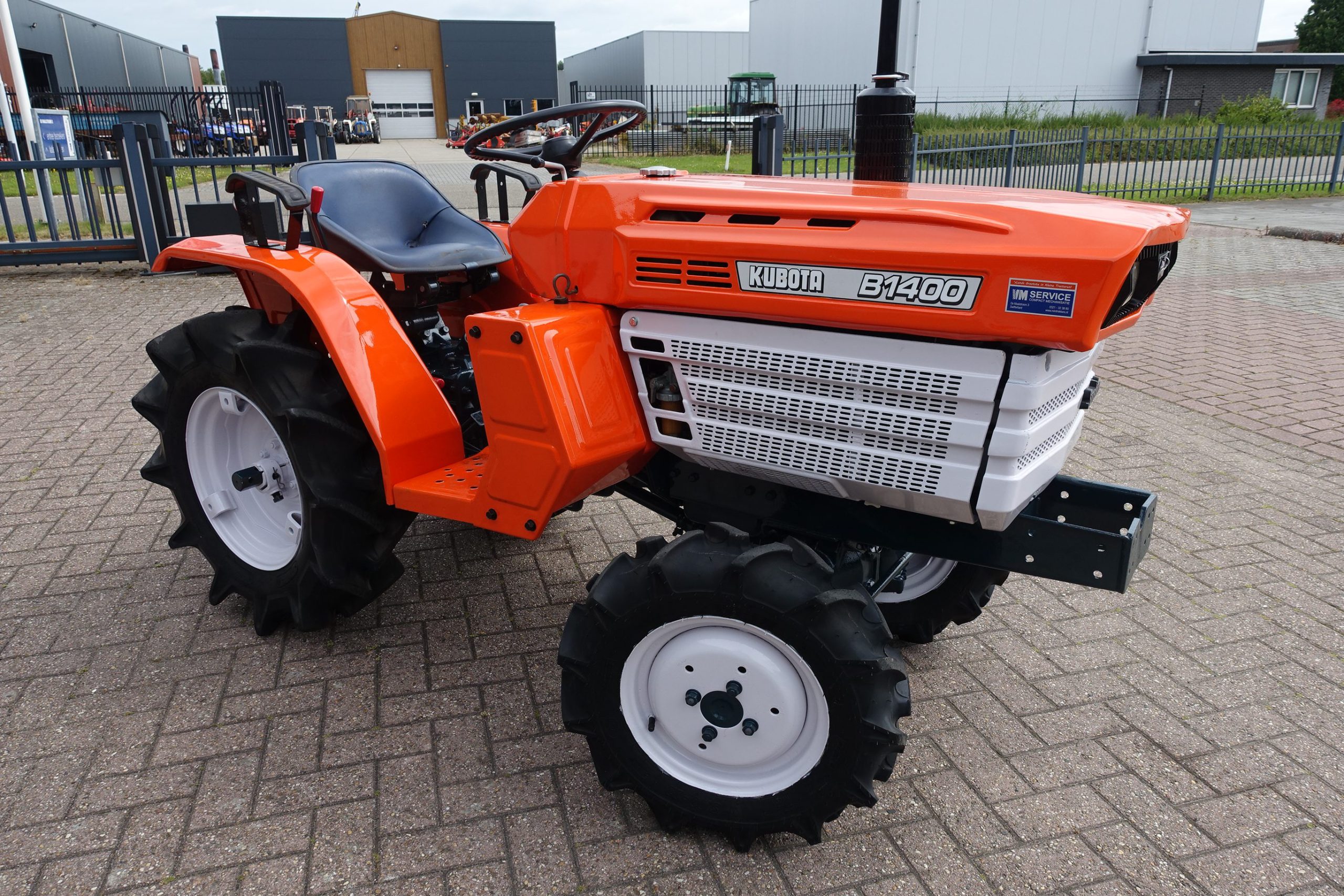 Kubota B1400 4wd - Afbeelding 2