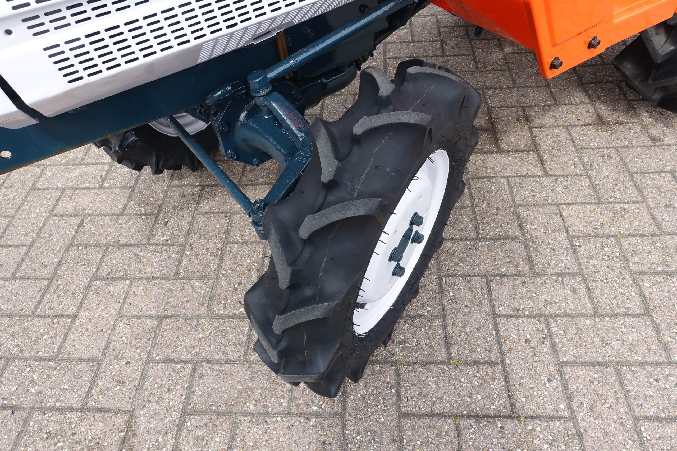 Kubota B1400 4wd - Afbeelding 20