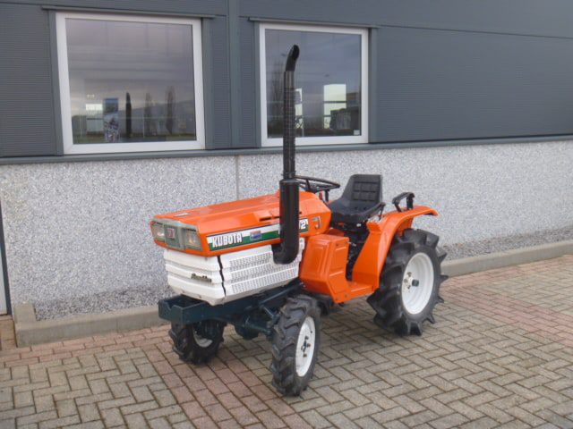 Kubota B1402 4wd