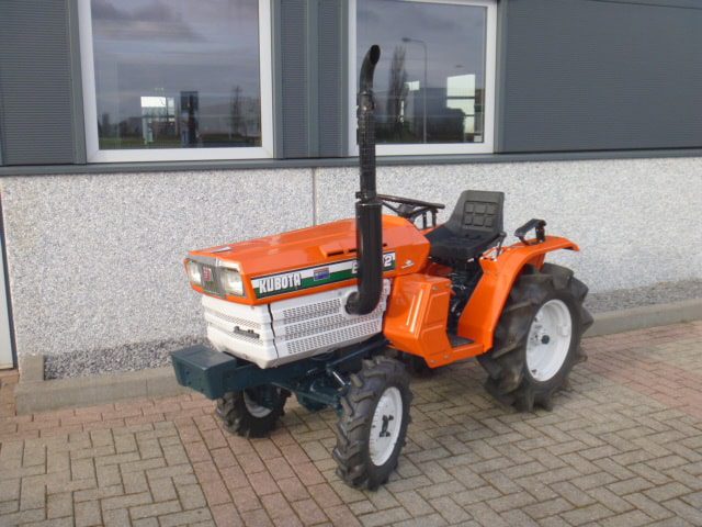 Kubota B1402 4wd