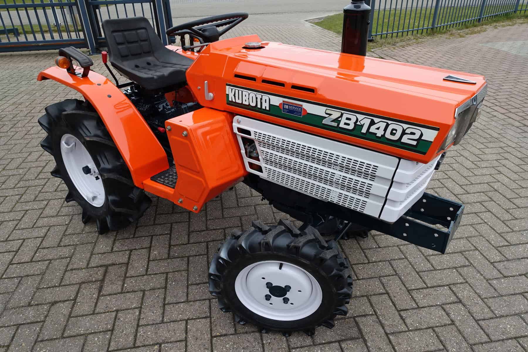 Kubota B1402 4wd - Afbeelding 2