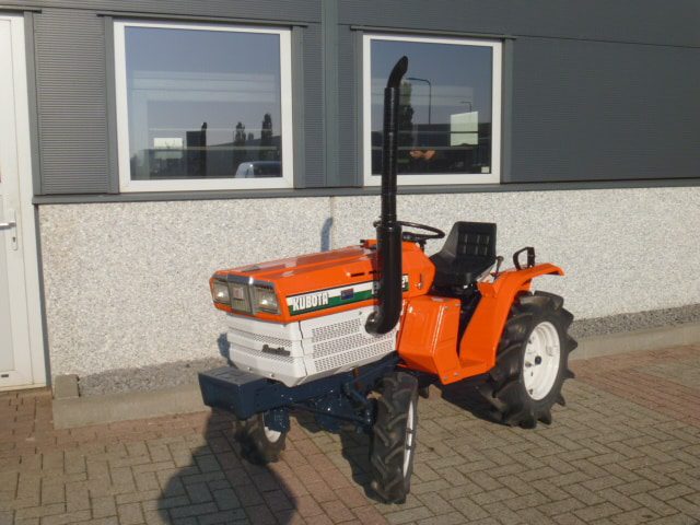 Kubota B1402 4wd