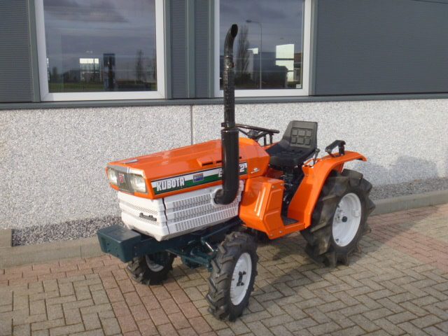 Kubota B1402 4wd - Afbeelding 3