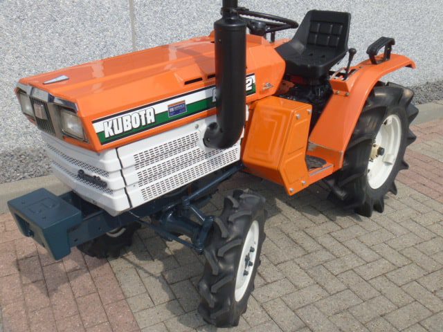 Kubota B1402 4wd - Afbeelding 4
